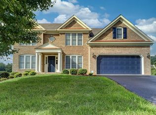 6316 Sandhurst Dr, Roanoke, VA 24018