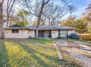 499 Sequoia Dr, Denison, TX 75020