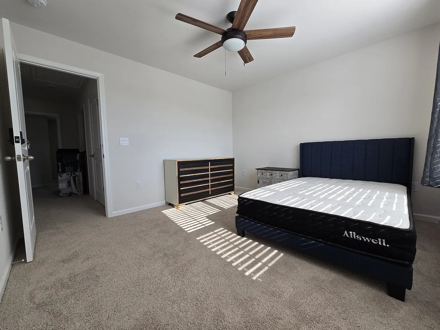 2215 Bullsham Rd — Photo 1