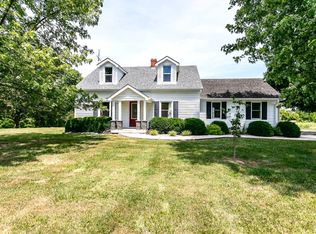 7266 Loretto Rd, Loretto, KY 40037