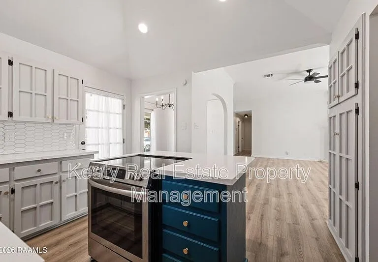 313 Wallingsford Cir — Photo 13