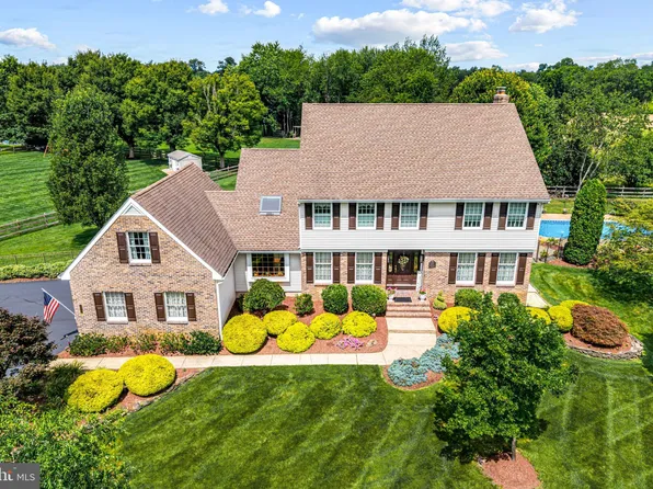 103 Foxchase Ct, Southampton, NJ 08088