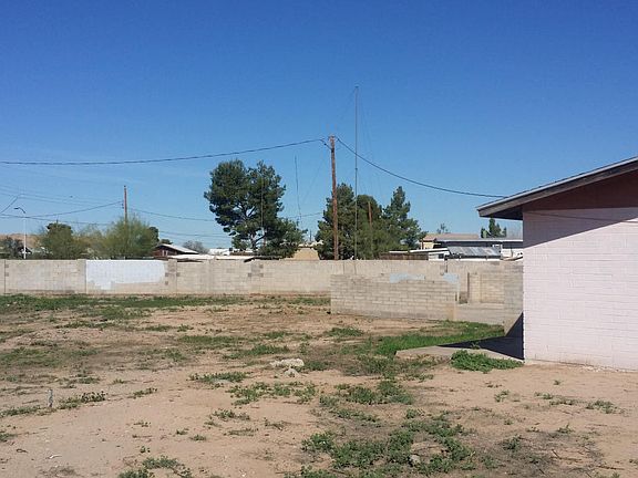 5th image of 3802 W Huntington Dr