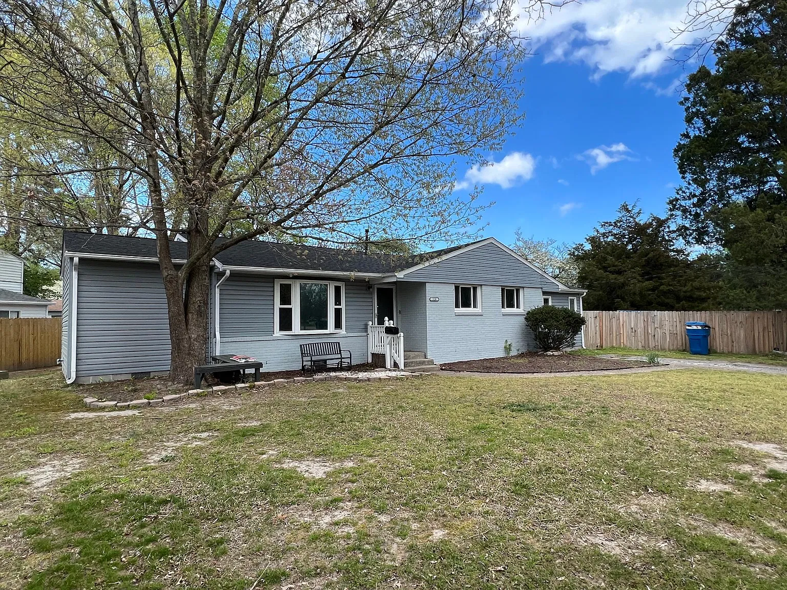 3 bed, 1500 sqft, $2,495 — Photo 2