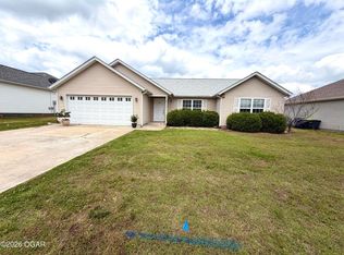 1114 N Pennsylvania St, Webb City, MO 64870