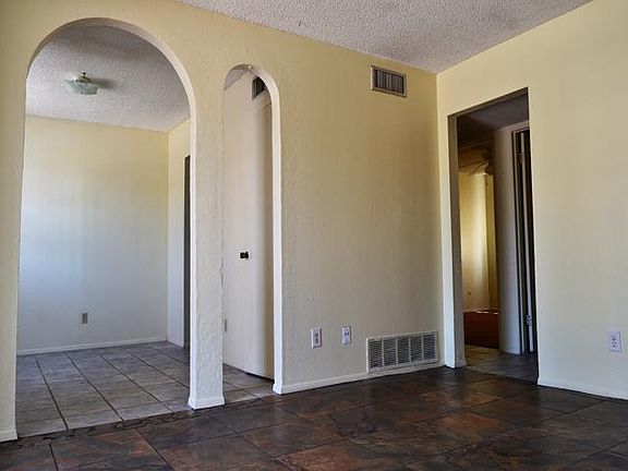 2nd image of 6869 Enid Ct APT 4