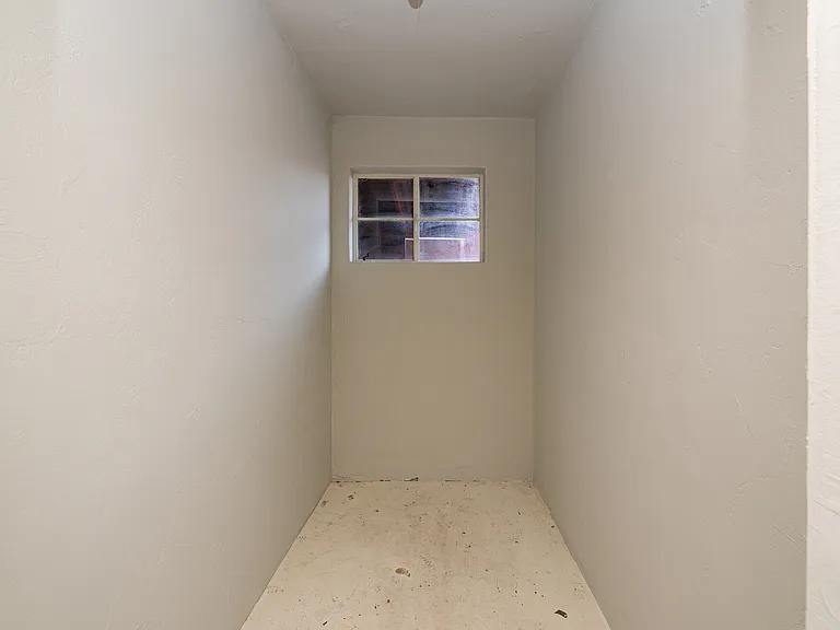 2827 E La Cienega Pl — Photo 5