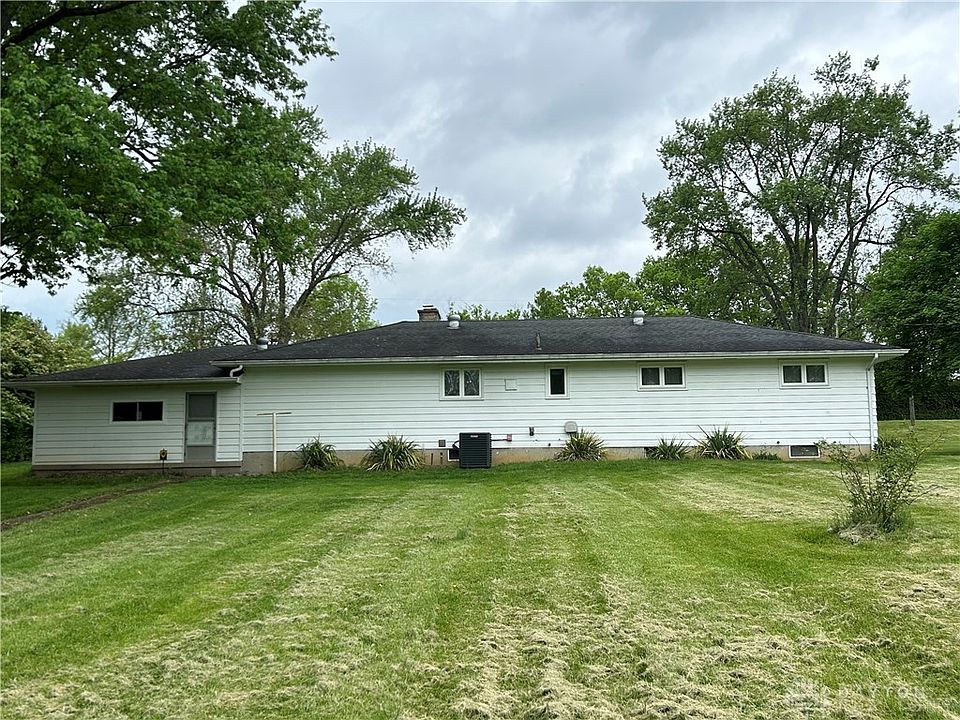 2nd image of 6838 Liberty Fairfield Rd