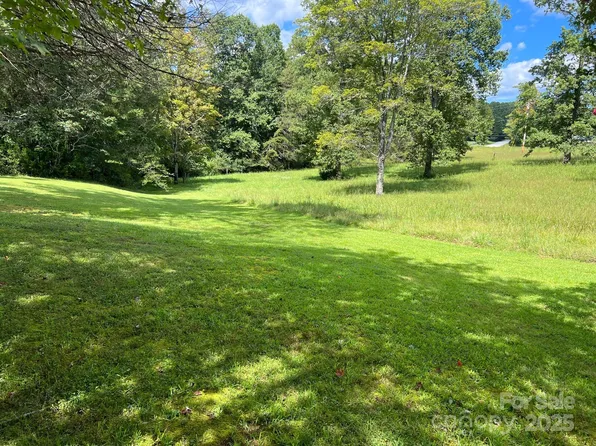 2819 Playmore Beach Rd, Morganton, NC 28655