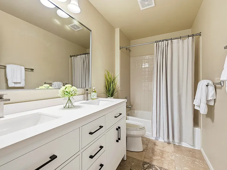 1820 Falcon Ridge Dr — Photo 15
