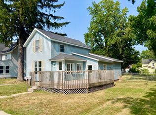 1304 Pearl St, Lake Odessa, MI 48849
