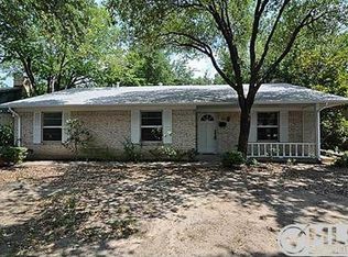 1804 W Rochelle Rd, Irving, TX 75062