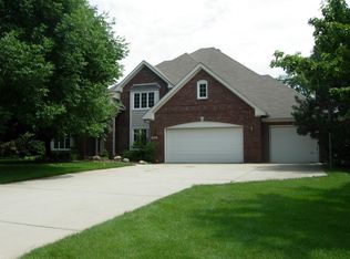 9831 N Briarway Ln, McCordsville, IN 46055