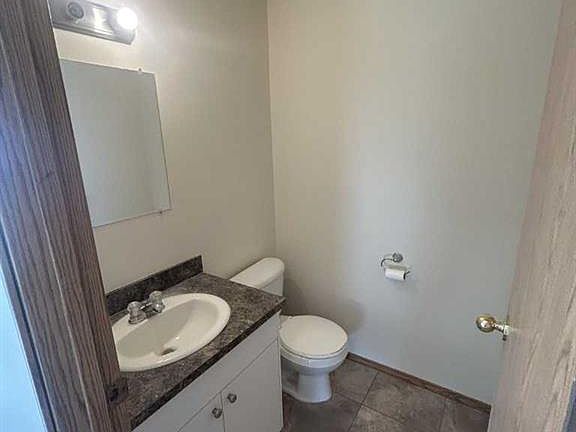 5th image of 9318 106th Ave #B