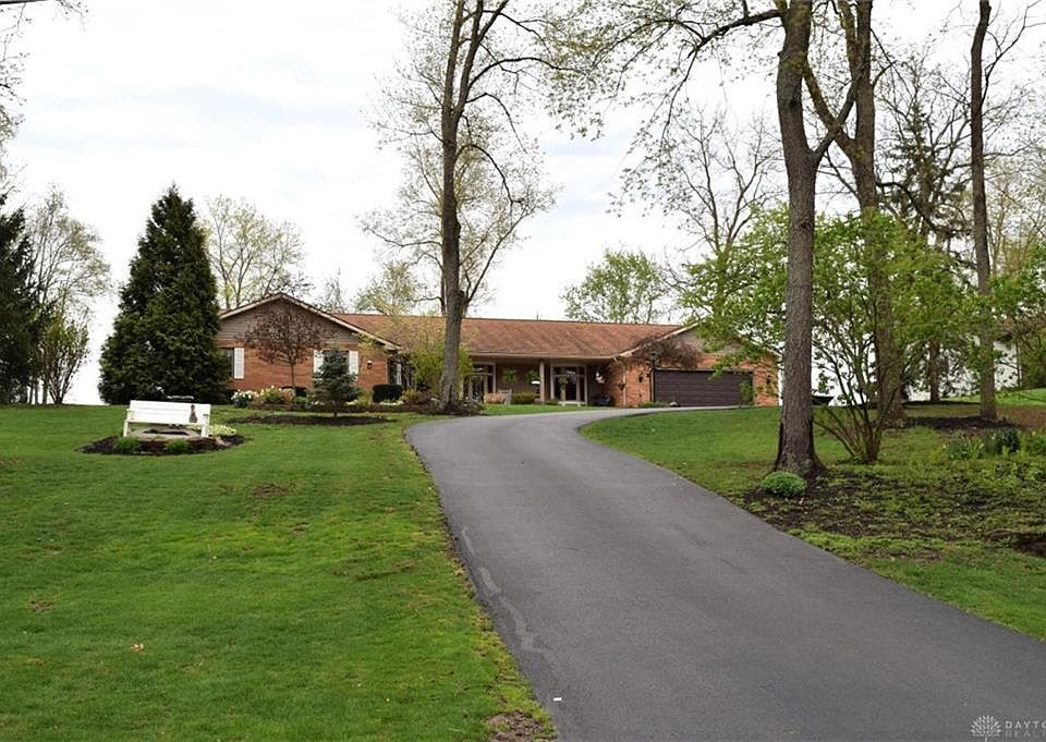 1st image of 4135 Briarwood Dr