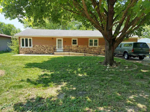 118 5th Ave NW, Fostoria, IA 51340