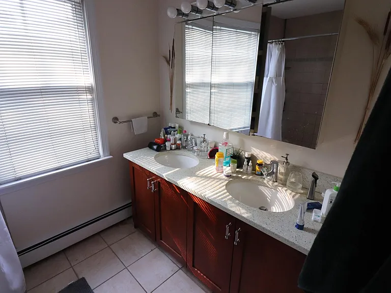 40 Atherton Rd — Photo 17