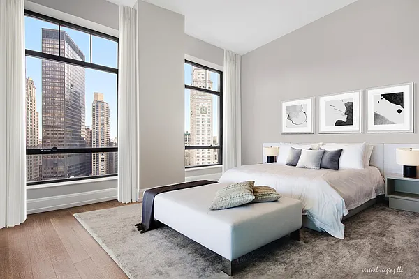 Sold by Douglas Elliman | media 24