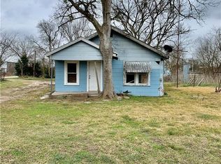 7117 Commerce St, Iola, TX 77861