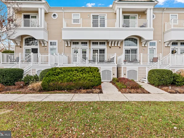 12135 Landings Blvd #307, Berlin, MD 21811