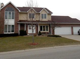 4451 113th St, Pleasant Prairie, WI 53158