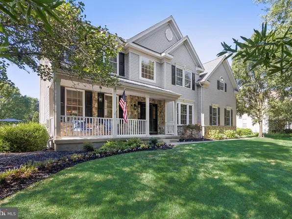 22 Shamrock Rd, Lumberton, NJ 08048