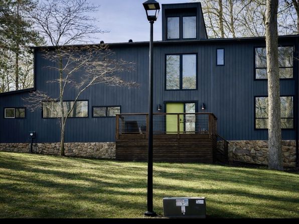 945 Tiber Cir