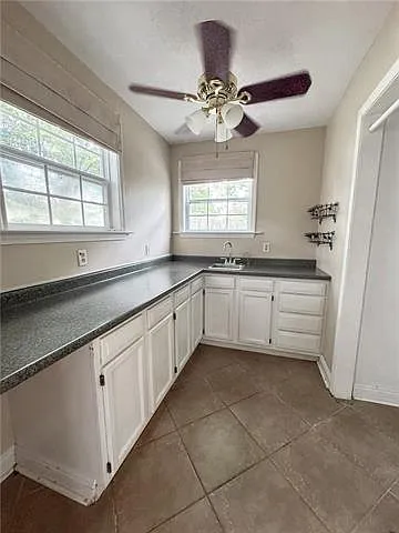1708 Feronia St — Photo 18