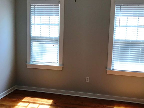 5th image of 2328 Park St APT 4