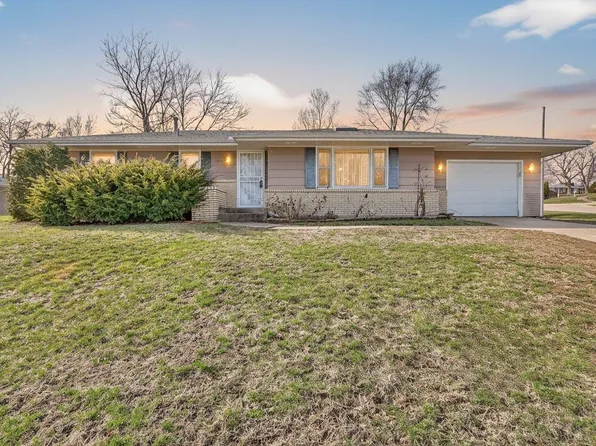 3001 Rutgers Pl, Rockford, IL 61109