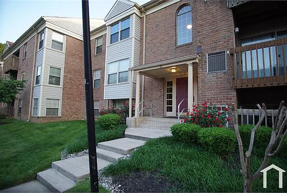 2 bed, 835 sqft, $1,557 — Photo 3
