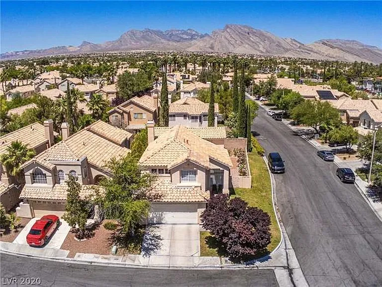 2437 Twin Flower Cir — Photo 4