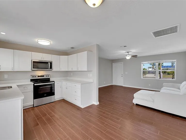 412 Flamingo Dr — Photo 15