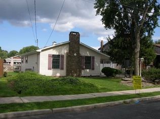 112 Brentwood Rd, Raritan, NJ 08869