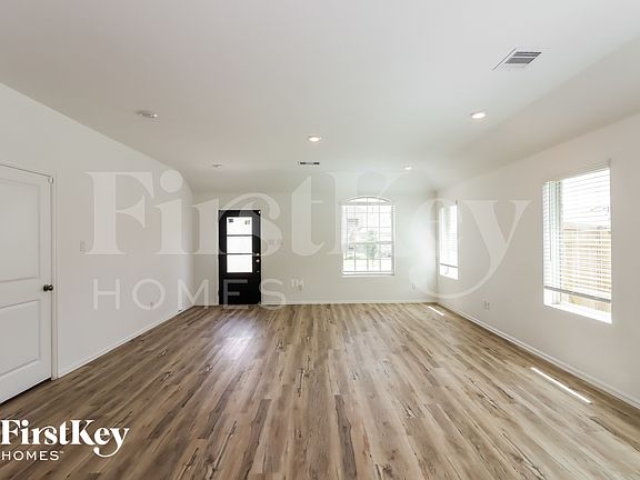 3rd image of 5212 Winding Stream Dr