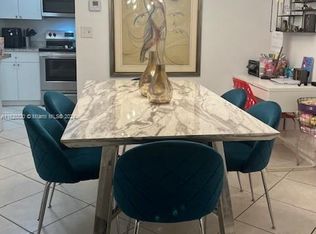 20125 NE 3rd Ct APT 3, Miami, FL 33179