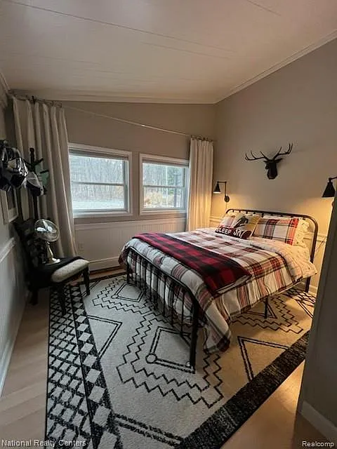 3 bed, 1.5 bath, 2016 sqft, $5,000 — Photo 4