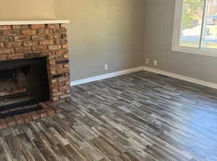 6710 Northwest Dr #2, Windsor Heights, IA 50324