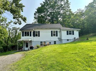 264 Reservoir Rd #B, Goshen, NY 10924