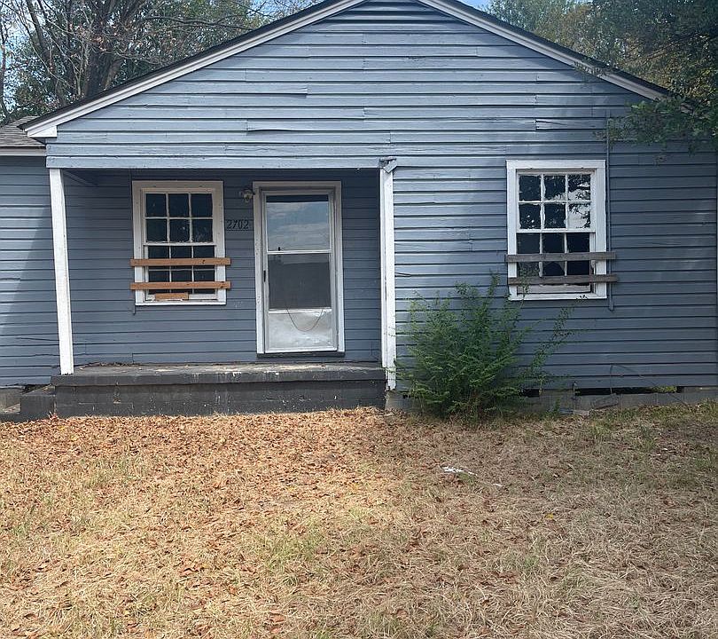 1st image of 2702 Meadow Ave