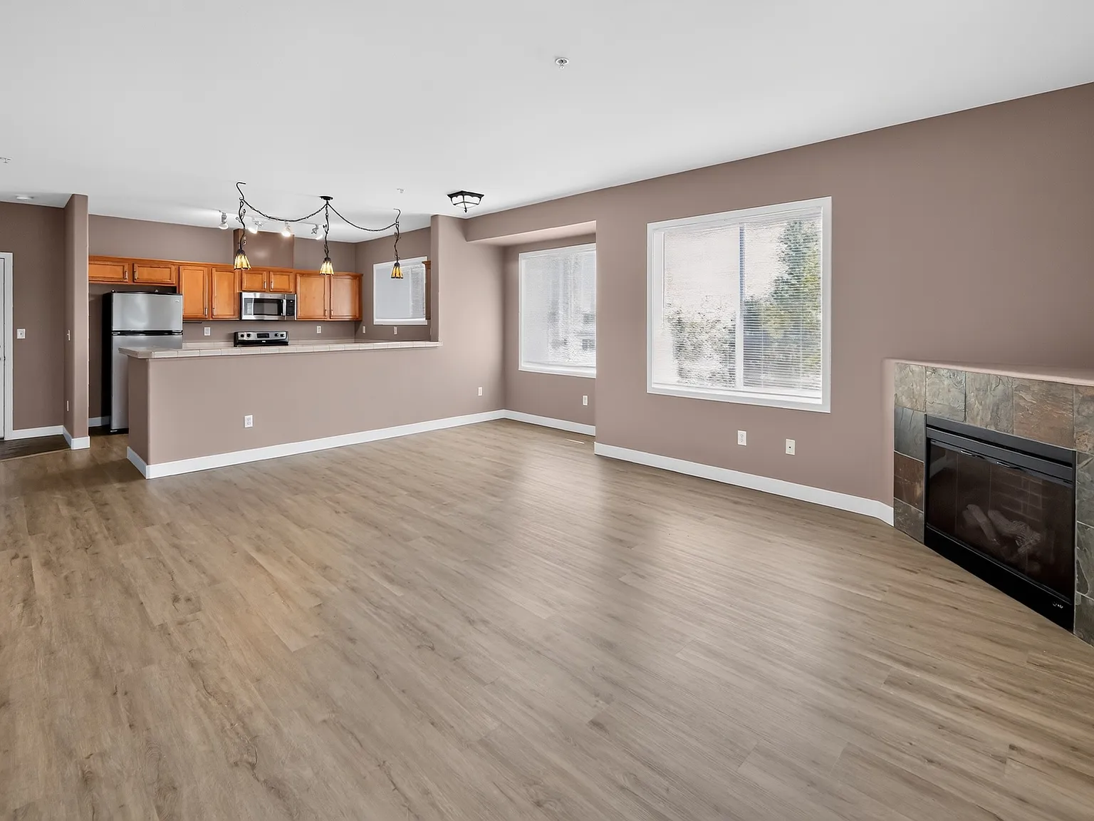 2 bed, 1470 sqft, $2,375 — Photo 2