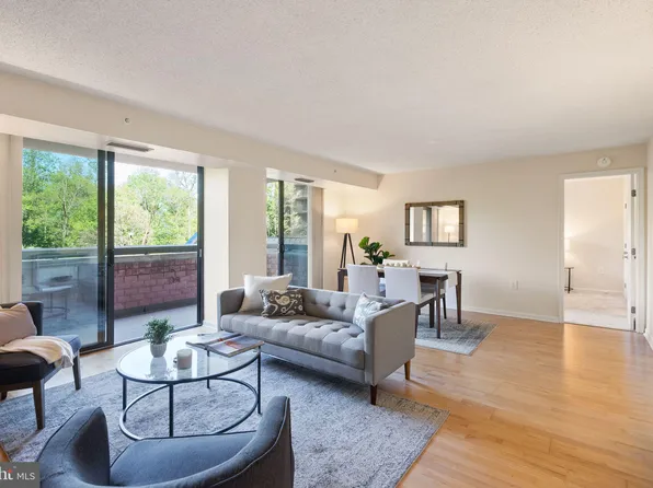 2230 George C Marshall Dr APT 302, Falls Church, VA 22043