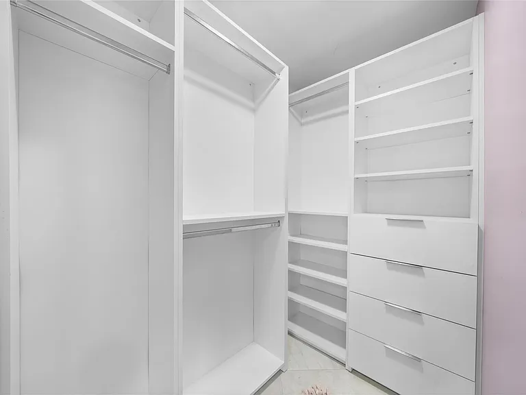 1100 Buchanan St — Photo 13
