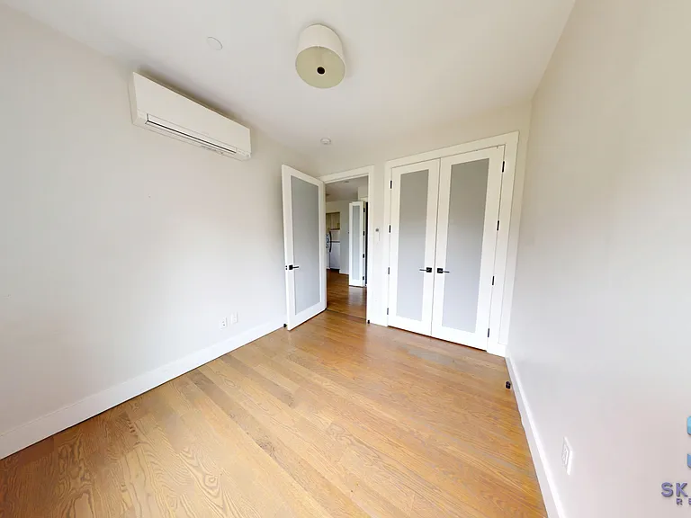 1079 Lafayette Ave #301 — Photo 12