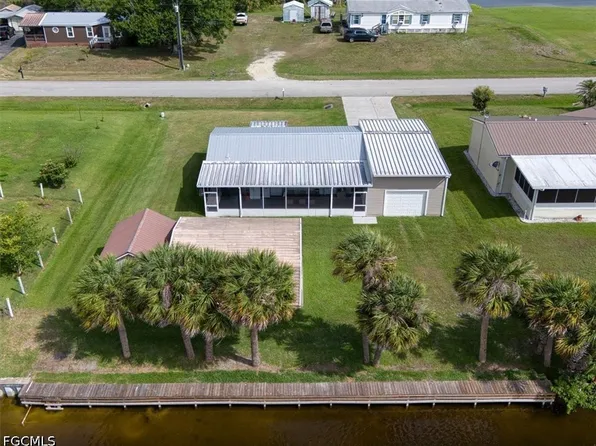 1537 Jerdik Dr, Moore Haven, FL 33471