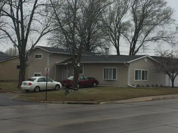 1355 Frontier Way, Emporia, KS 66801