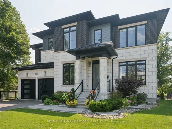 506 Rougemount Dr, Pickering, ON L1W 2B9