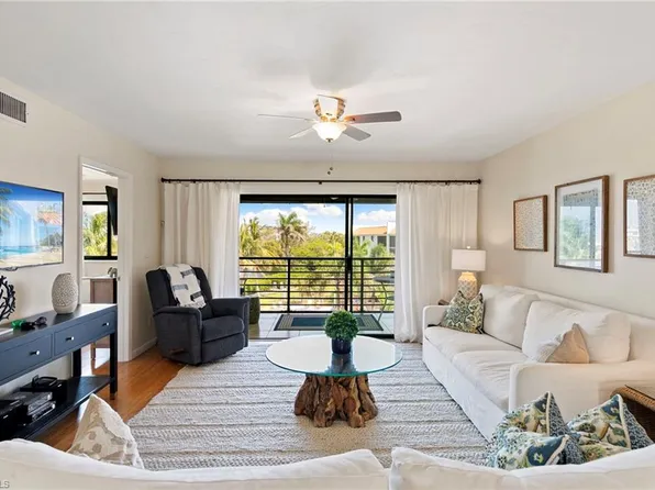 226 3rd ST #311, BONITA SPRINGS, FL 34134