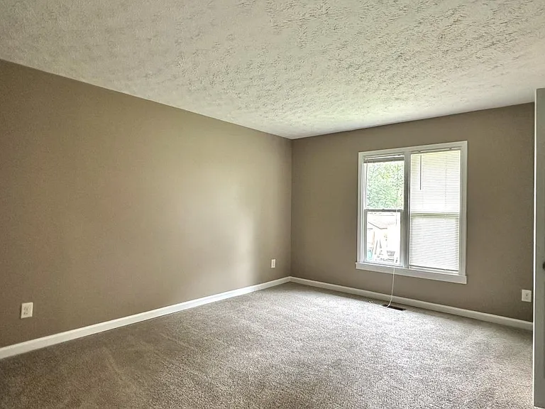 5591 Bellflower St — Photo 14