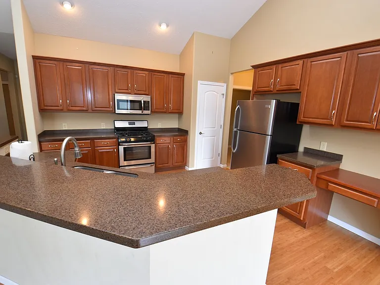 18416 Summer Wind Ln — Photo 4